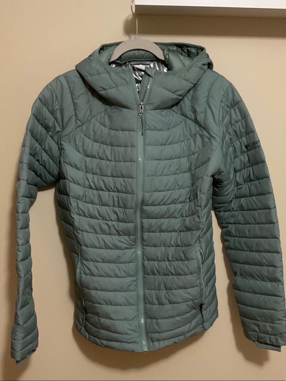Columbia Women's Sage Green Quilted Hooded Puffer Jacket